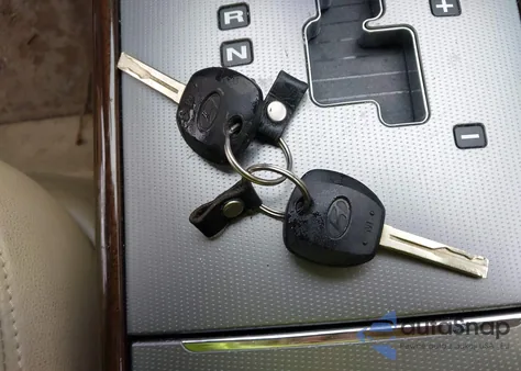 2009 Hyundai Azera Gls z USA, uszkodzony, nr VIN KMHFC46D19A363476